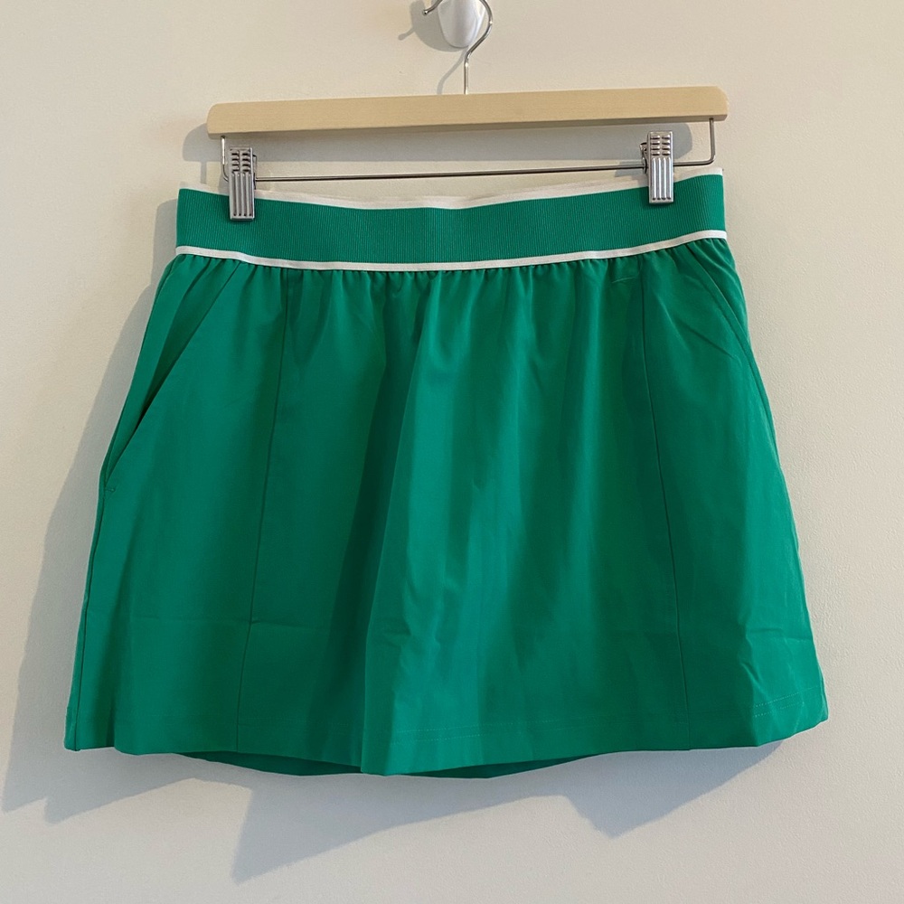 Yogalicious Lux Fury Skort In Vibrant Green Size Large
